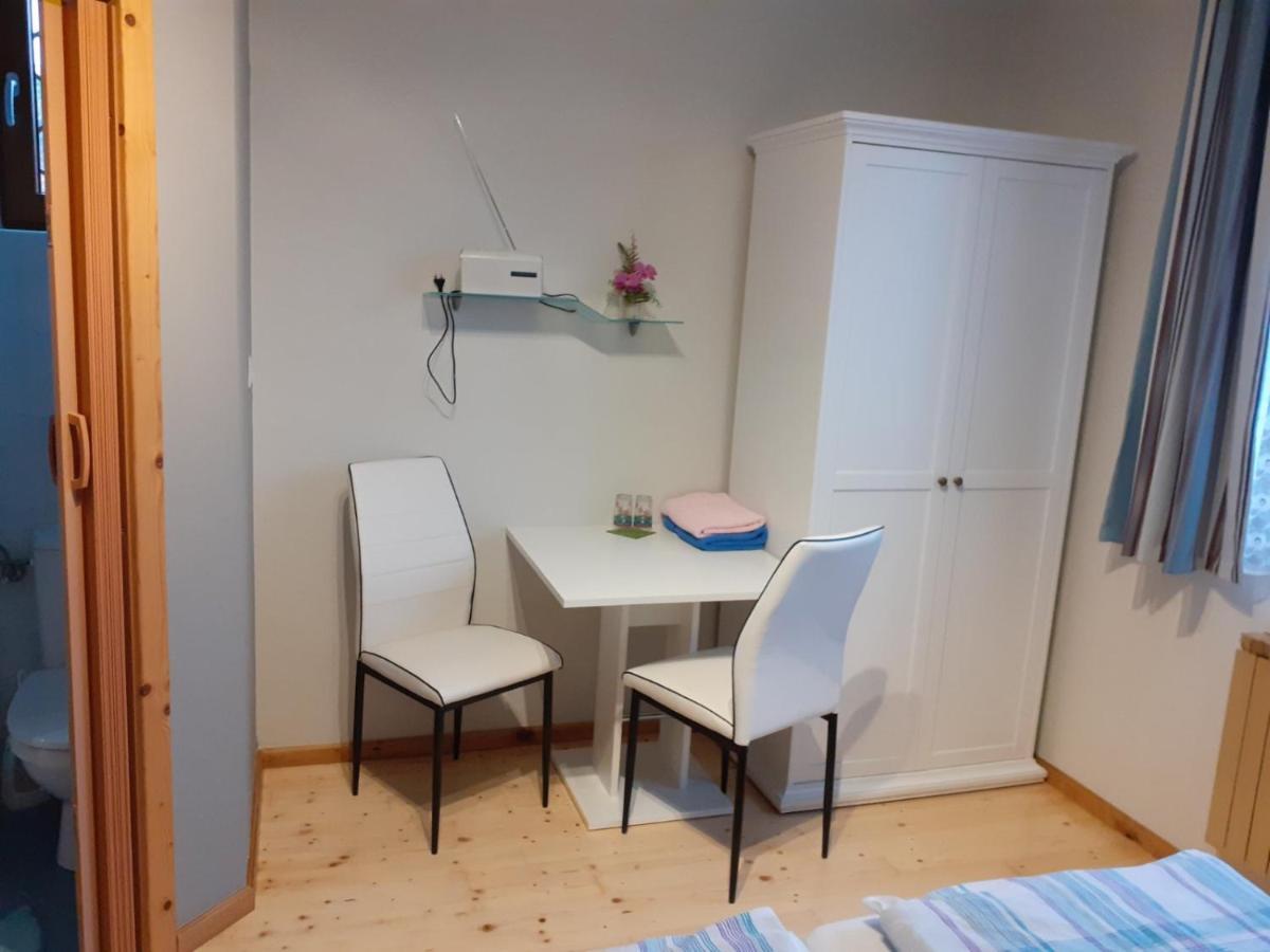 Obstbau Und Gaestezimmer Stani Kitzeck im Sausal Exterior photo